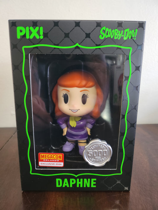 Daphne Megacon exclusive Pix